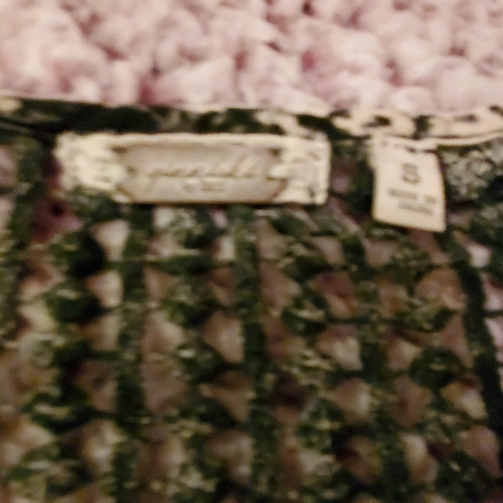 Top - Picture 4 of 6